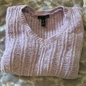 “Aqua” brand Lilac colored sweater. Soft and cozy. Like new size small